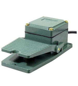 8U-FS-4, кнопка-педаль электрическая 250В 15А